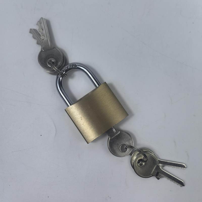Master keyed 40mm solid brass padlock with a set of change keys